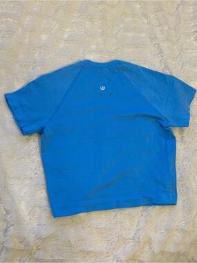 Lululemon Swiftly Crop light Blue Short-Sleeve Tee